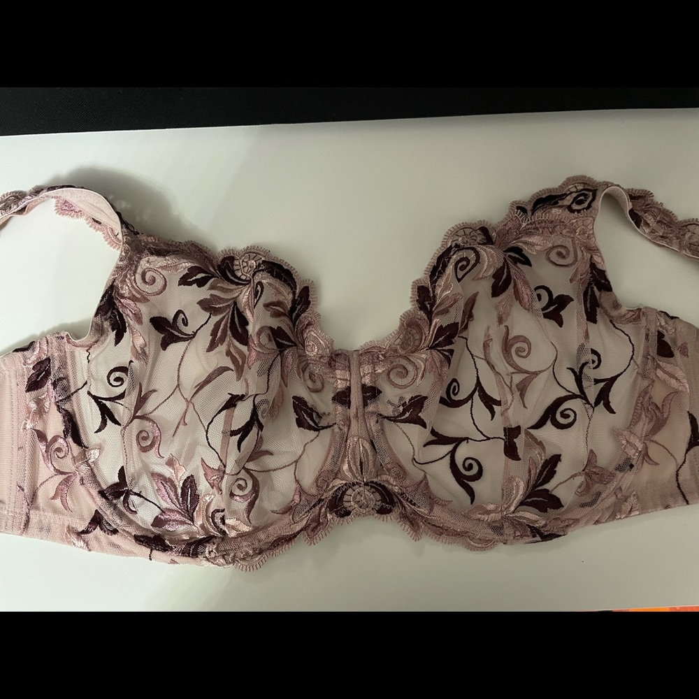 Soma Sensuous Lace Unlined Bra 34G